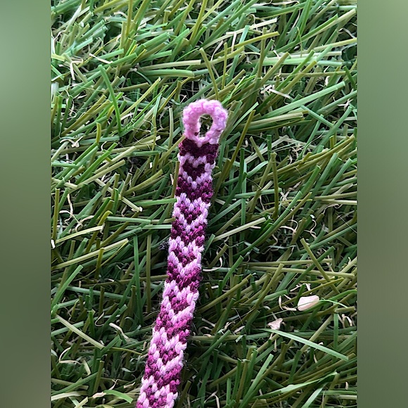 Heart Friendship Bracelet - Picture 3 of 4